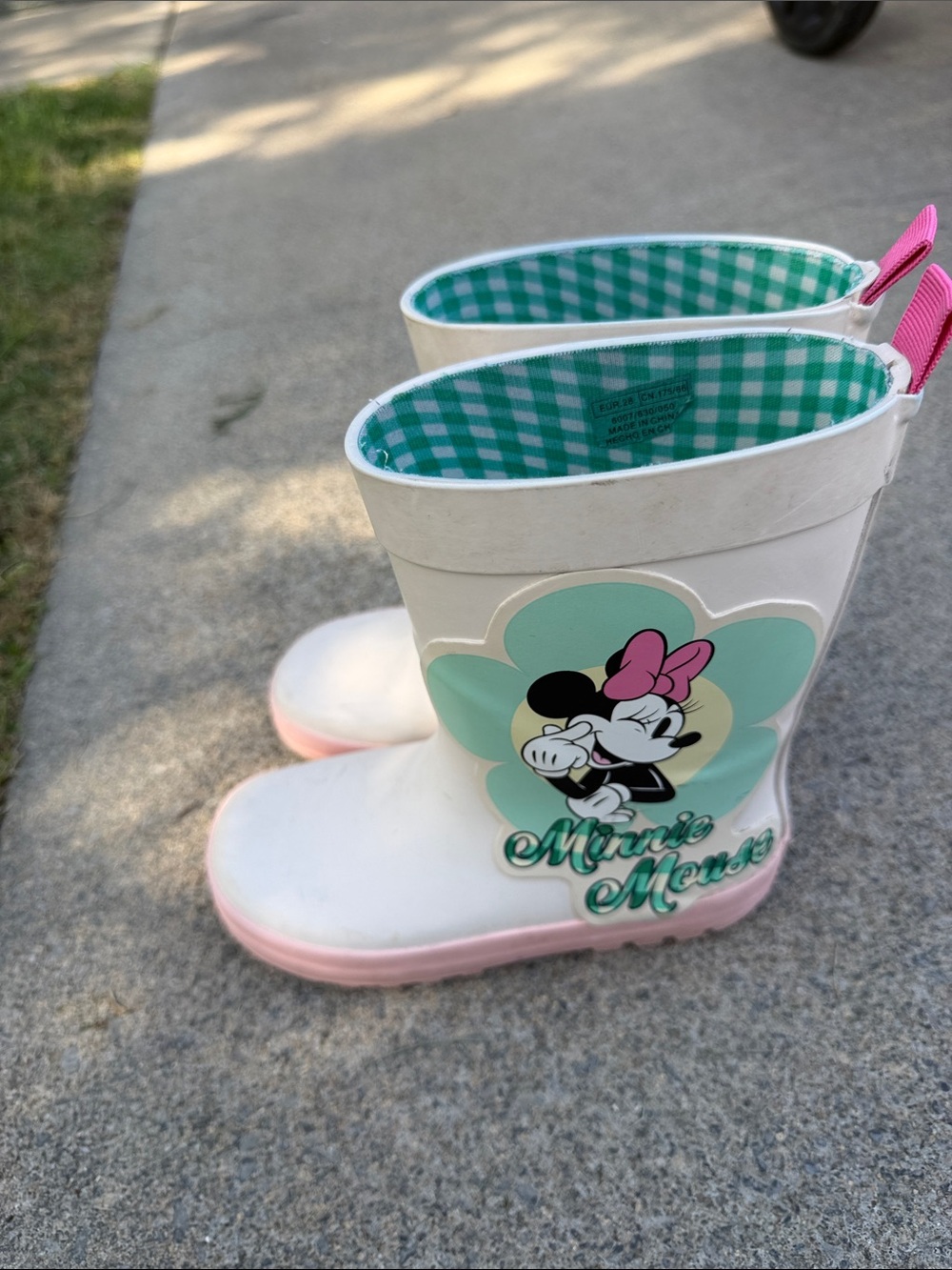 Zara White Kids Minnie Mouse Rain Boots with Pink Trim